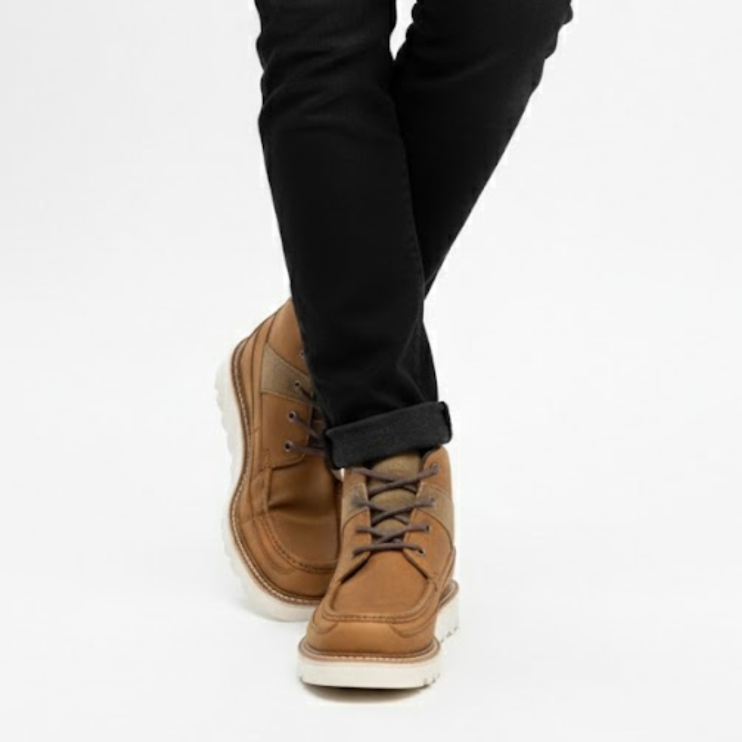 Calzado Estilo Bota Urbana en Cuero Genuino con Acabado Artesanal Para Hombre®