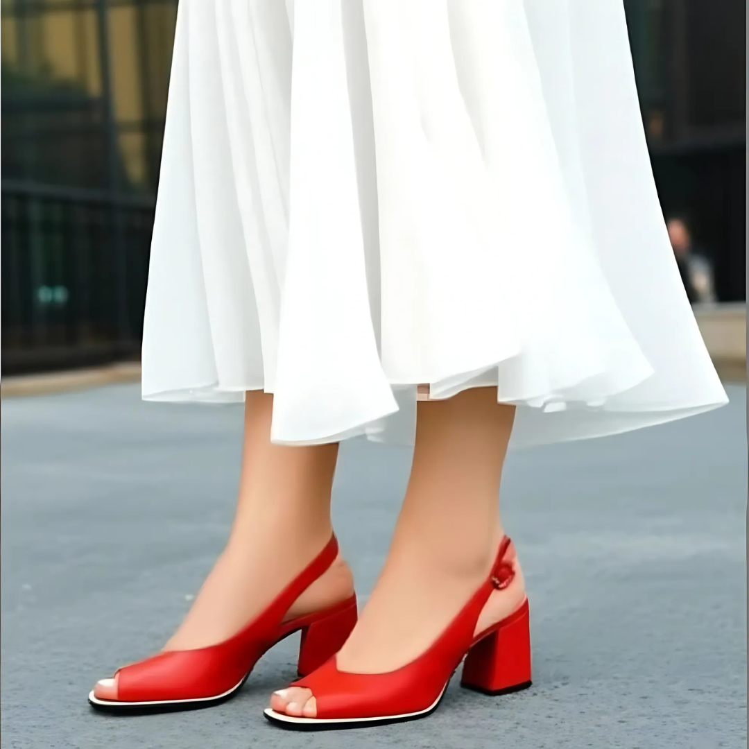 Sandalias elegantes de tacón alto