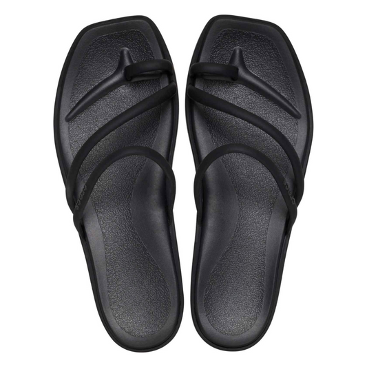 Sandalias de tiras cruzadas con estilo urbano