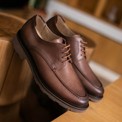 Zapato de Cuero Clásico y Confortable