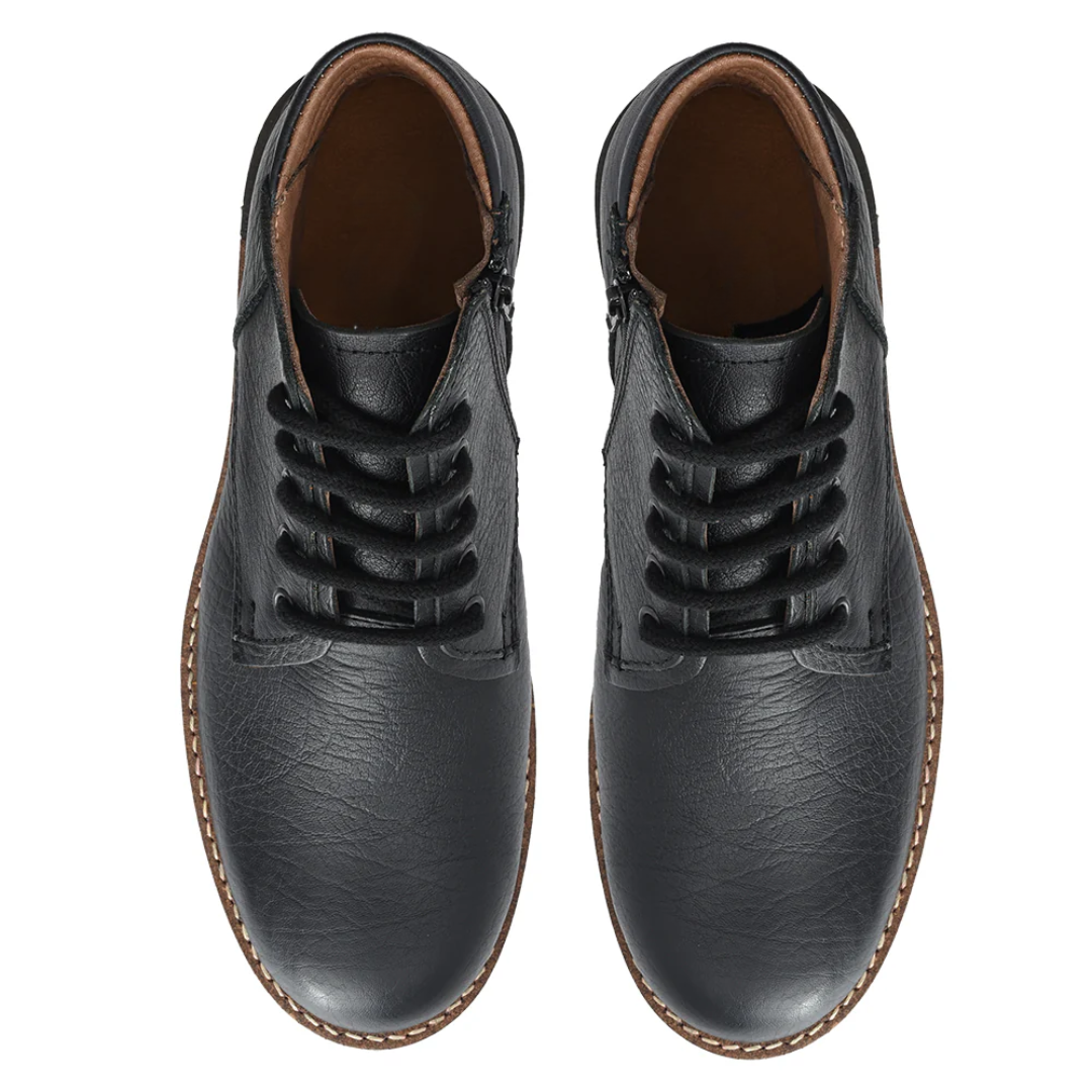 Botín de Cuero Negro con Base Tricolor Para Hombre®