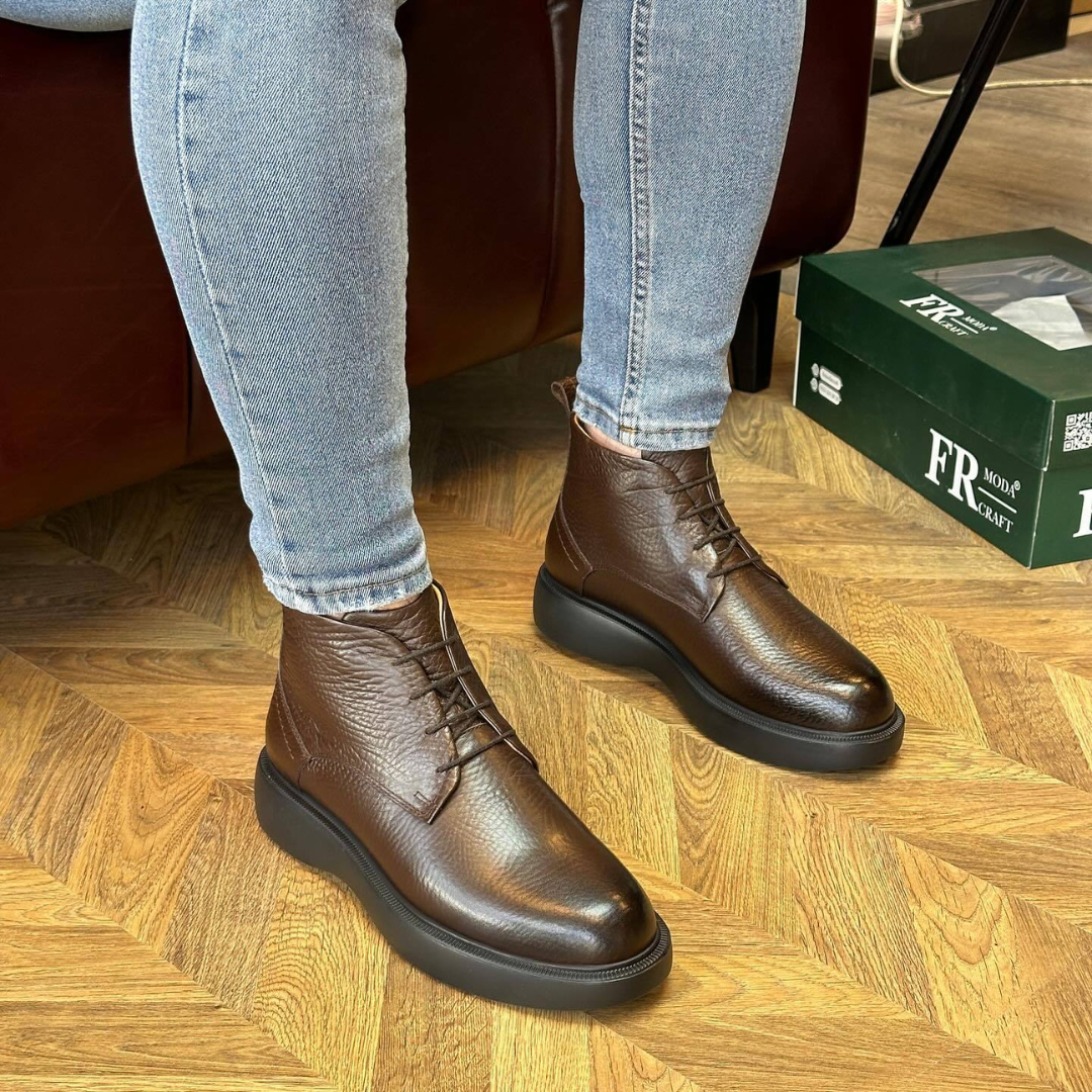 Botas en Cuero de Textura Rugosa para Hombre