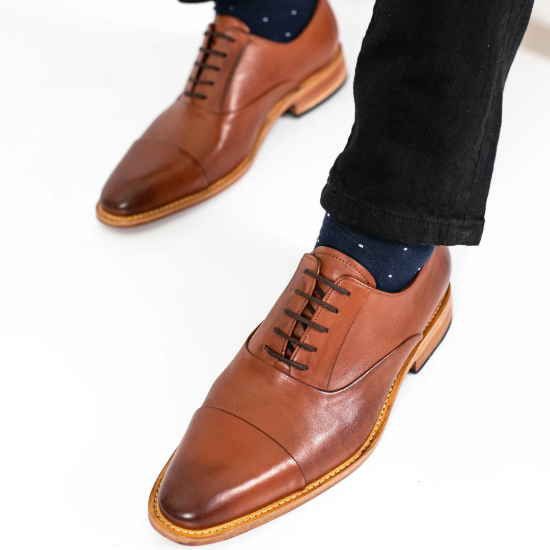 Zapato de Cuero Clásico Masculino Confort y Estilo Versátil