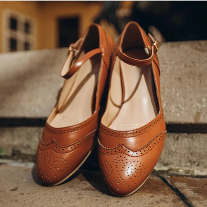 Bailarinas de mujer de diseño vintage con perforaciones