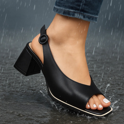 Sandalias elegantes de tacón alto