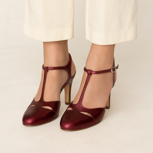 Tacones altos en cuero labrado metalizado elegantes para mujer