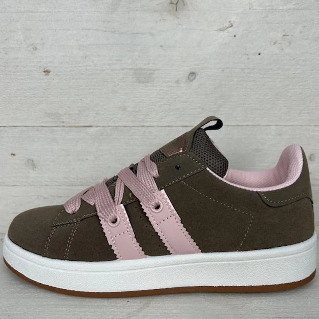 Zapatillas unisex con un toque deportivo clásico