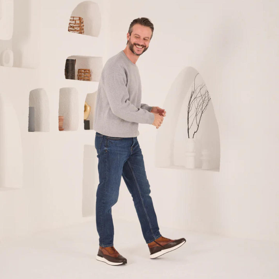 Bota casual de estilo brogue con diseño híbrido para hombre