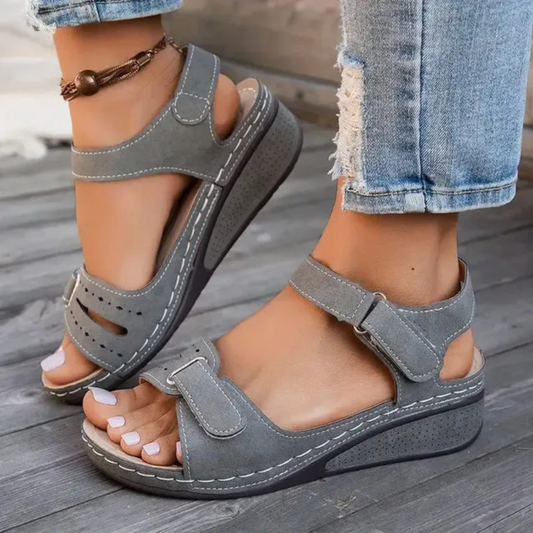 Sandalias con tacón ergonómico